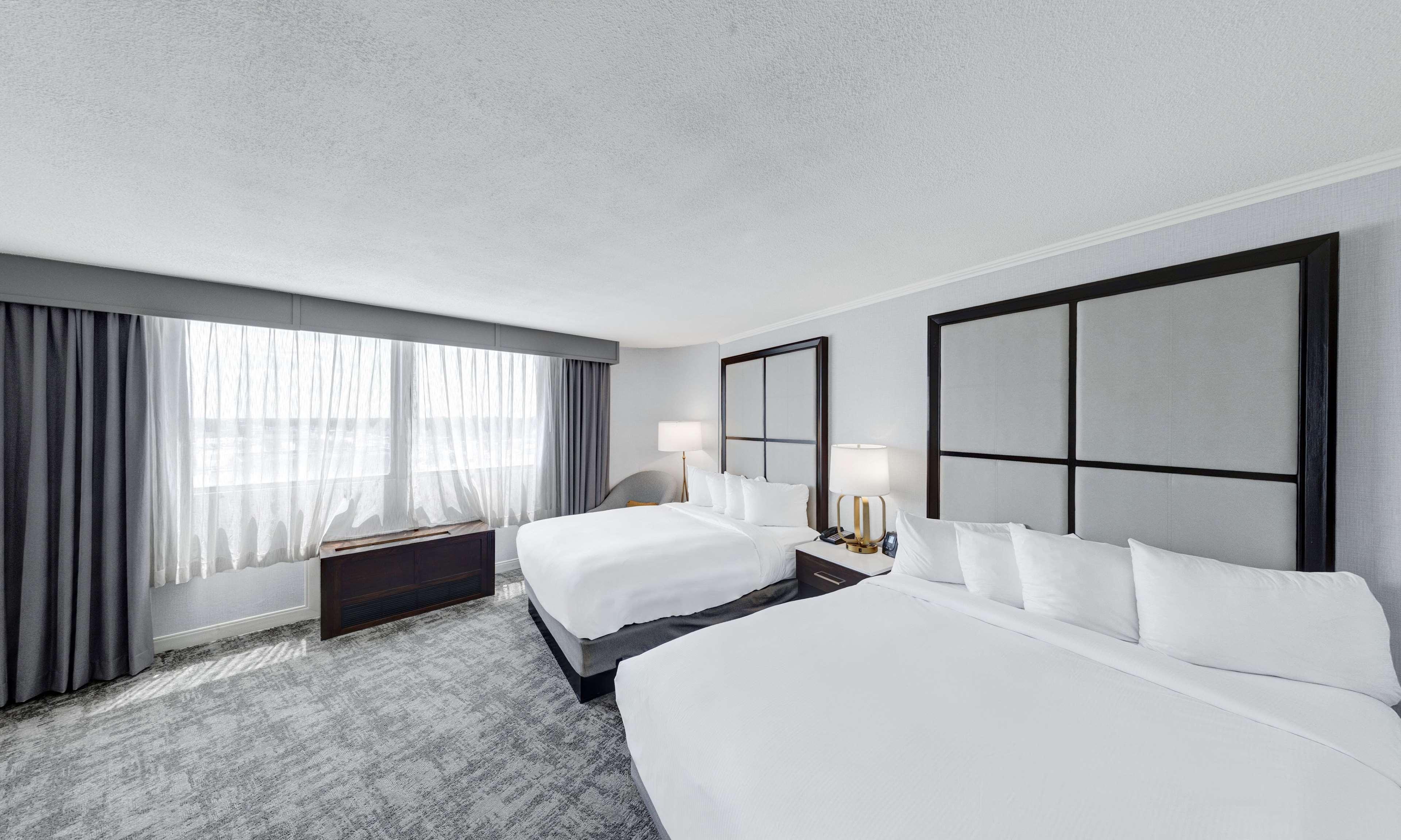 מלון Hilton Chicago/אוק לון מראה חיצוני תמונה