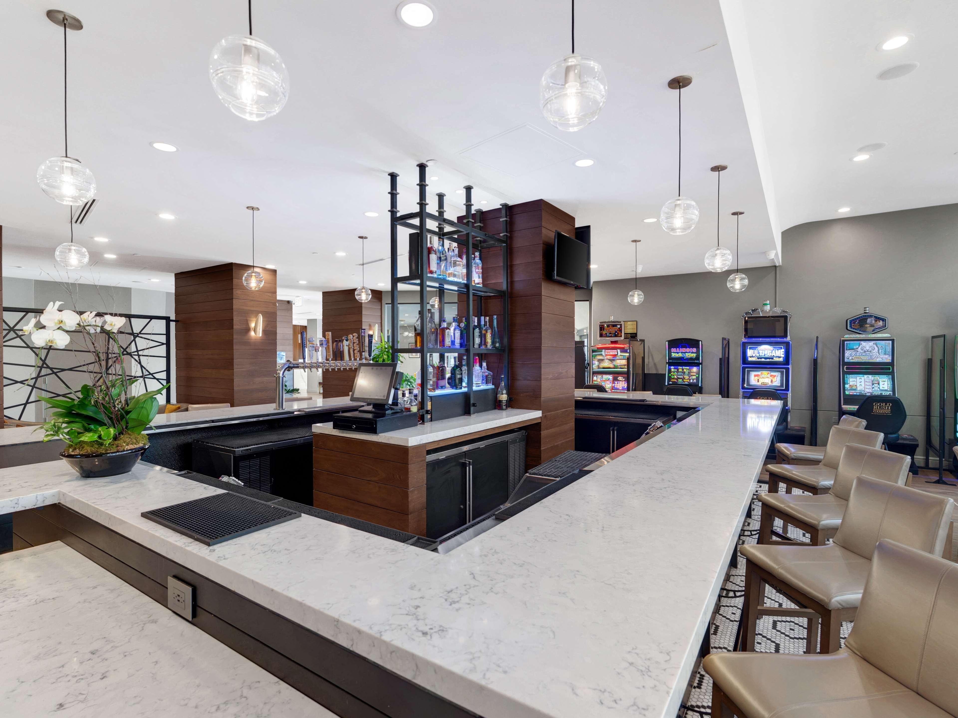 מלון Hilton Chicago/אוק לון מראה חיצוני תמונה
