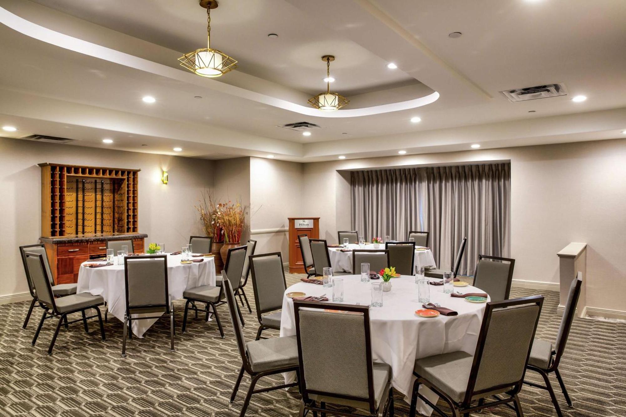 מלון Hilton Chicago/אוק לון מראה חיצוני תמונה
