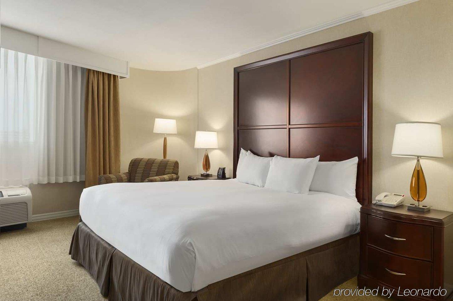 מלון Hilton Chicago/אוק לון מראה חיצוני תמונה